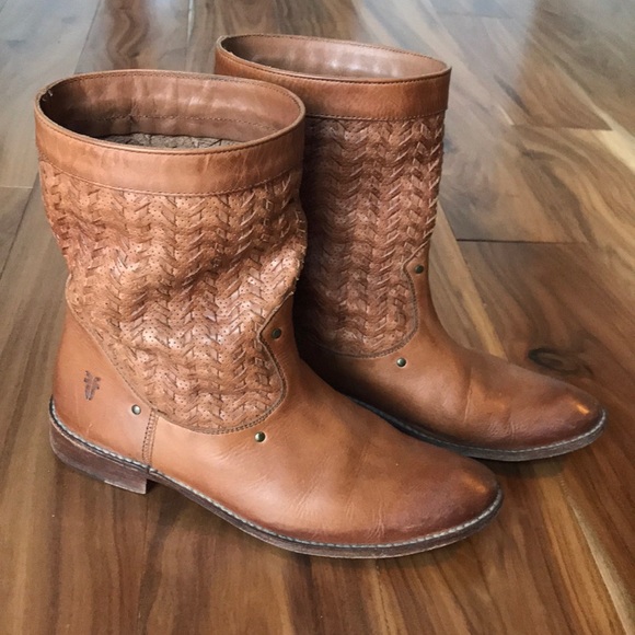 Frye Shoes - Frye Shirley Woven bootie - size 8